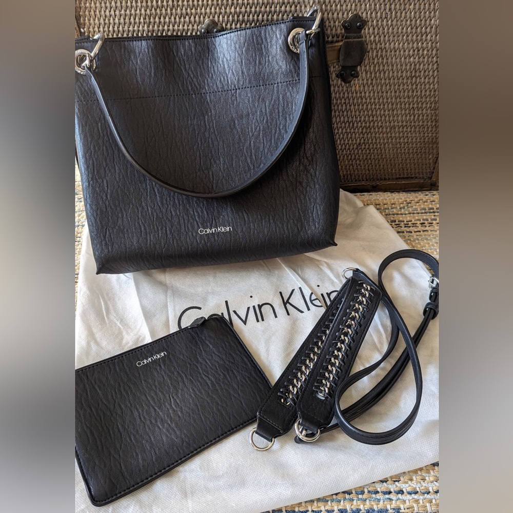 Calvin Klein black sholder convertible crossbody with interchangeable straps